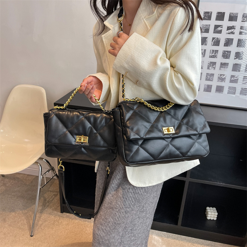 Vintage Chain Diamond Quilted Crossbody Women's Bag New European American Fashion Premium Shoulder Underarm Handbag