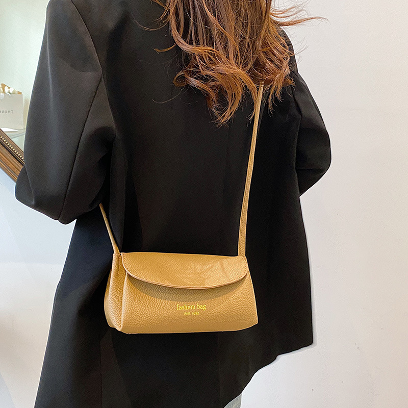 2023 Spring New Fashion One-Shoulder Small Square Bag Minimalist Cloud Bag Textured Crossbody Bag for Women - Image 3