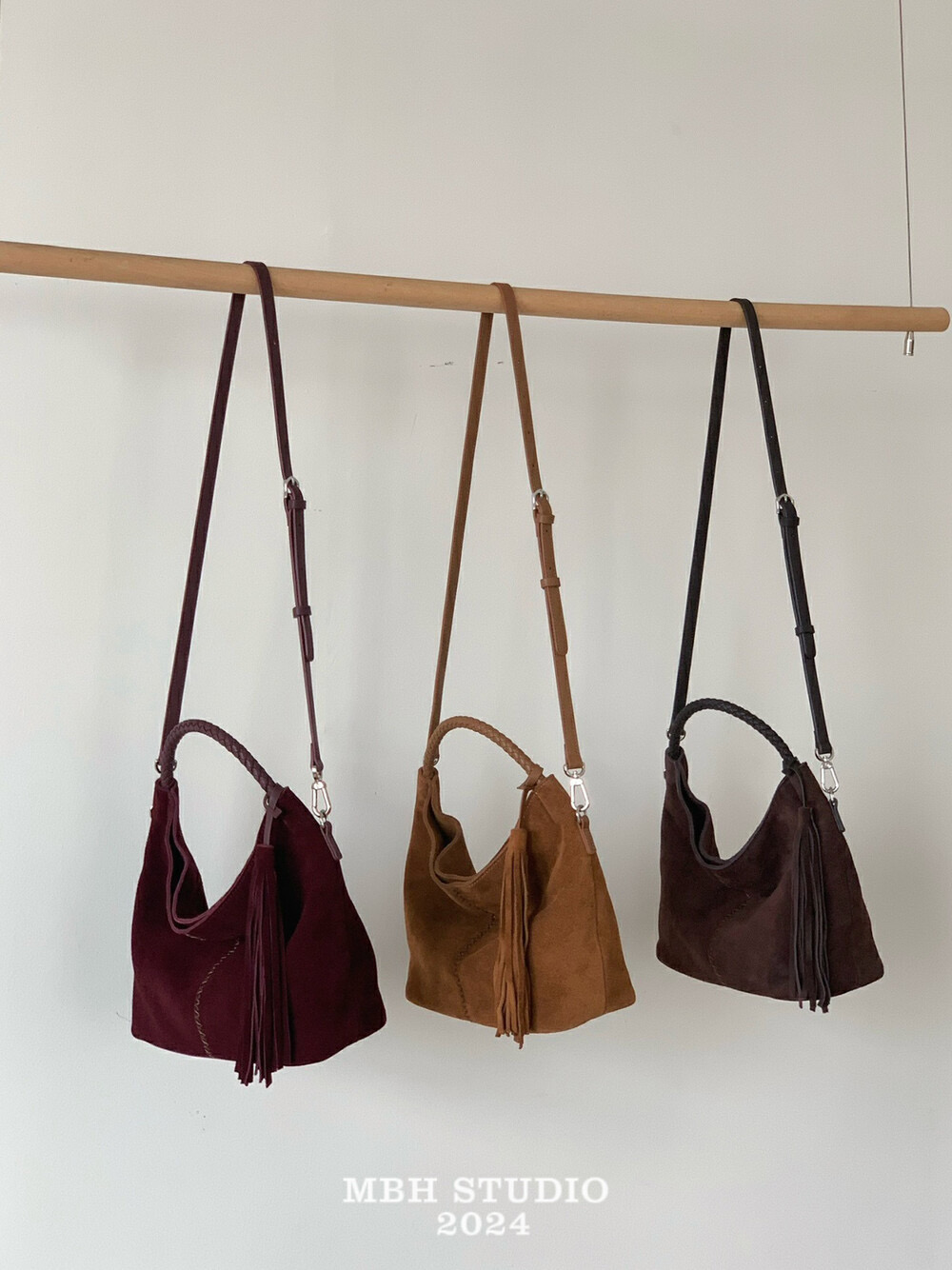 2024 Autumn Winter New Fringe Suede Matte Cowhide Genuine Leather Bucket Bag Women Versatile Handbag with Shoulder Strap